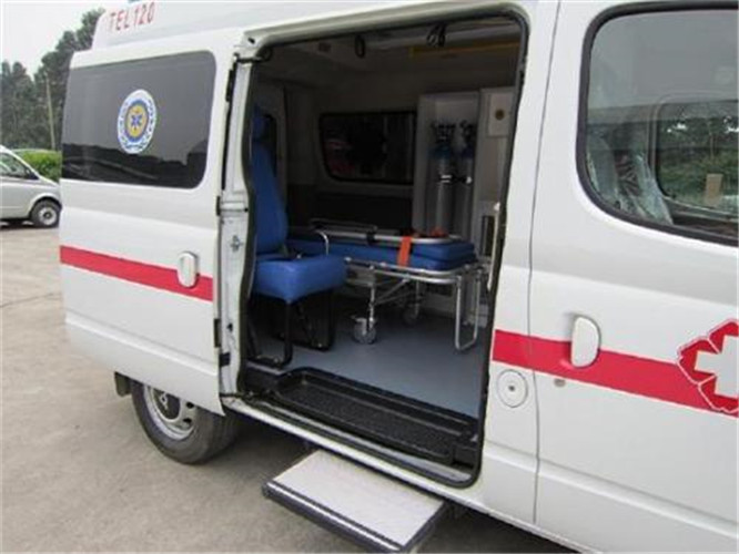 阿拉善左救护车出租服务案例7